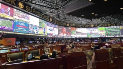 The Top Las Vegas Sportsbooks for the Game (2023) - Little Blue Backpack